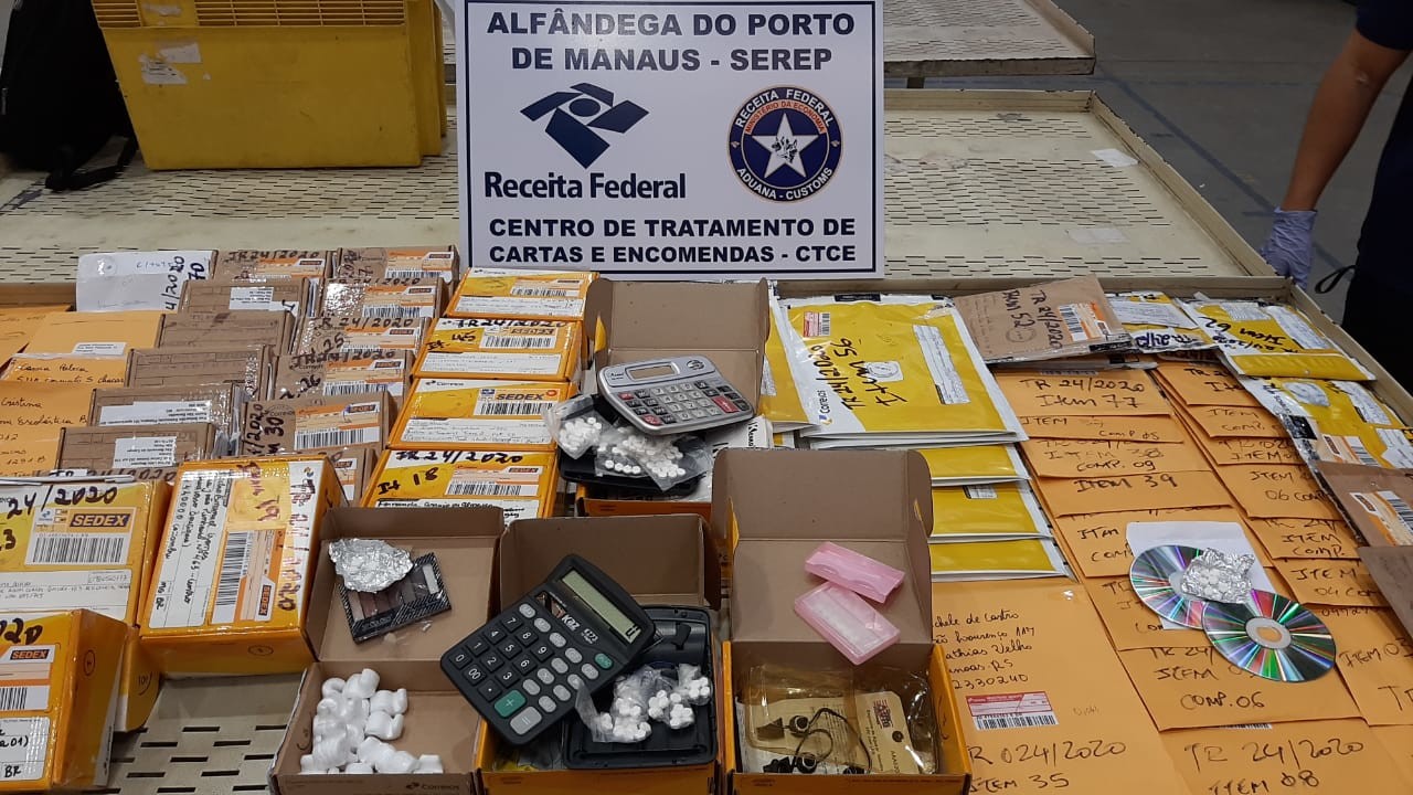 Analistas Tributários da Receita Federal atuam na apreensão de cytotec no CTCE de Manaus 1