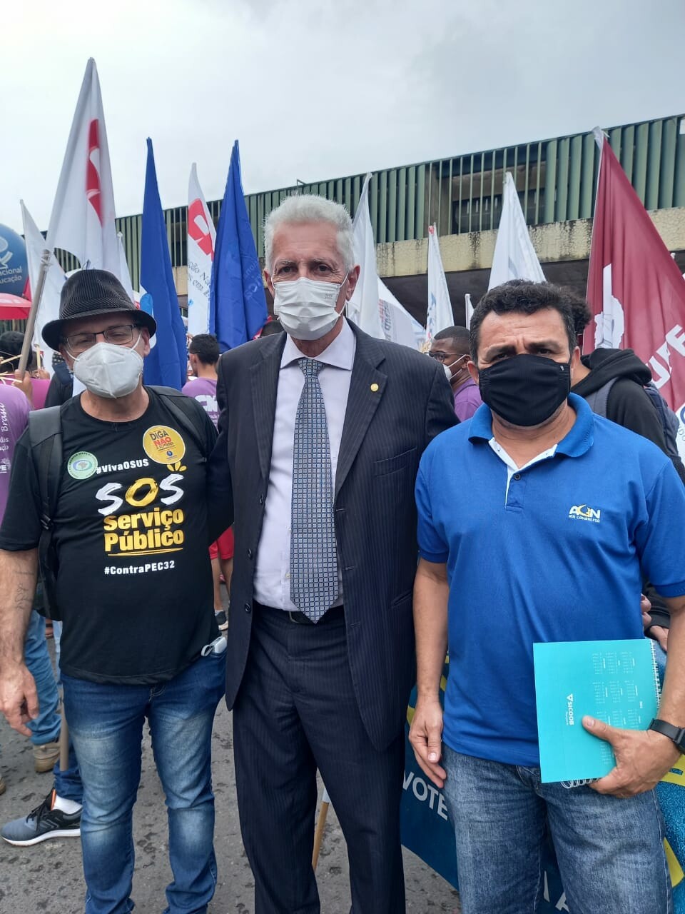 Sindireceita participa de ato para celebrar a vitória dos servidores contra a PEC 322020 no ano de 2021 1