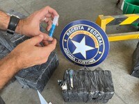 Analistas Tributários da RFB atuam na apreensão de 778kg de cocaína no Porto de Rio de Janeiro 5