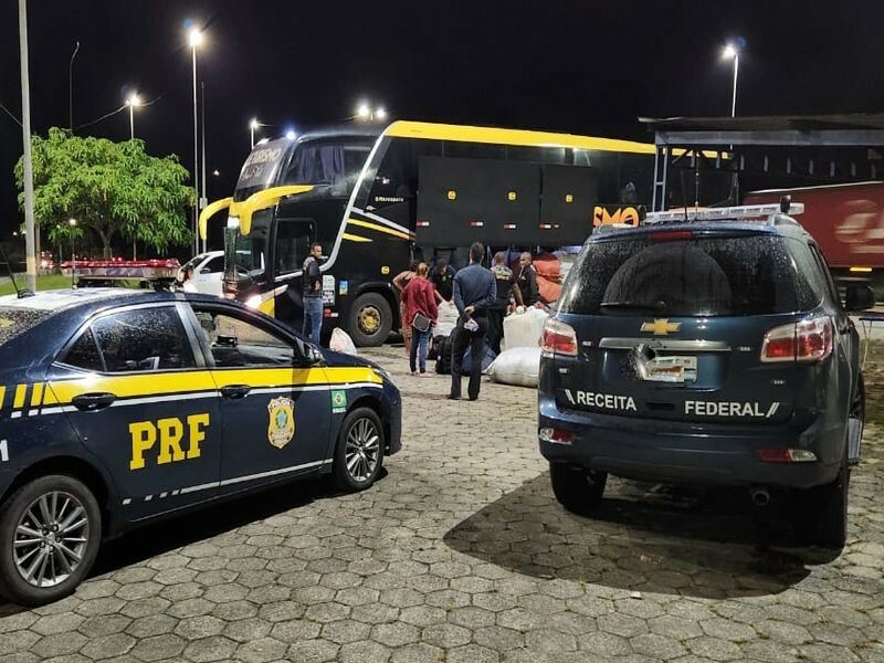 DRFVarginha Direp06 PRF PMMG e PCMG apreendem mais de R 11 milhão em operação no sul de Minas