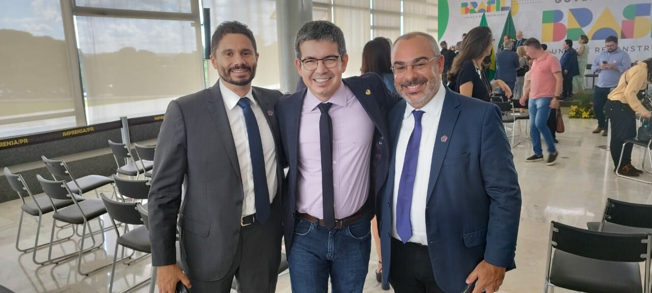Sindireceita participa de cerimônia de publicação da MP que reajusta os salários dos servidores 4