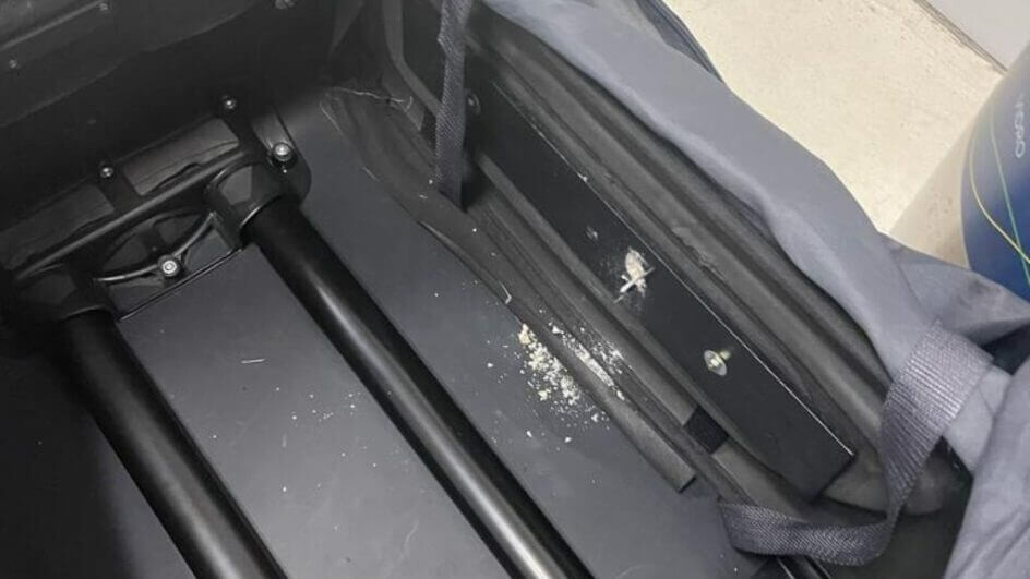 Analistas Tributários da Receita Federal atuam na apreensão de 3kg cocaína no Aeroporto Internacional de FlorianópolisSC 1
