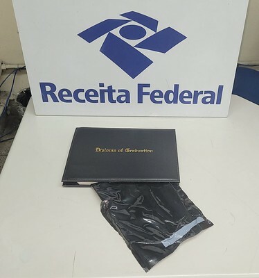 Analistas Tributários atuam na apreensão de haxixe no Aeroporto Internacional do GaleãoRJ 2