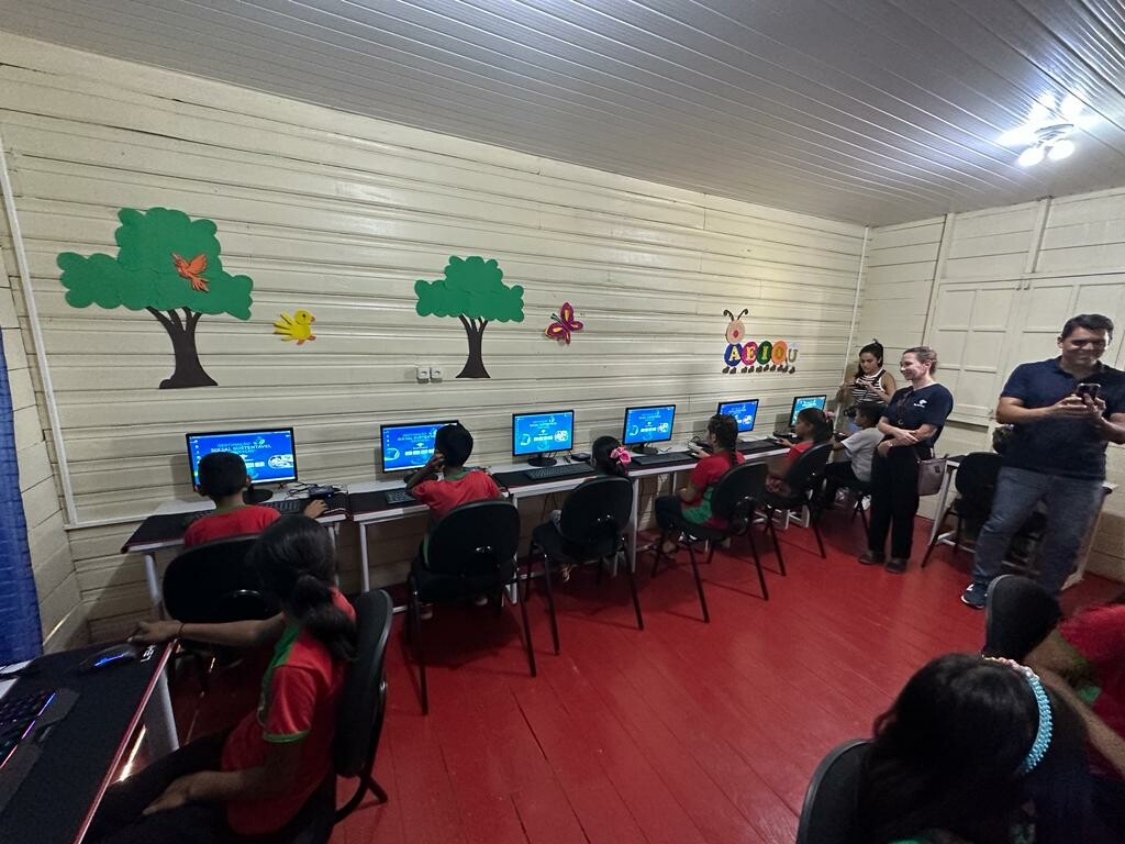 Analistas Tributários participam da doação de microcomputadores em escolas públicas do município de Careiro da VárzeaAM 4
