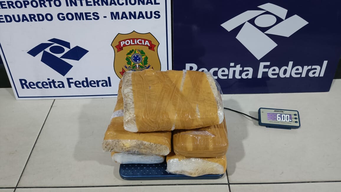 Analistas Tributários atuam na apreensão de 146kg de skunk no Aeroporto de ManausAM 4