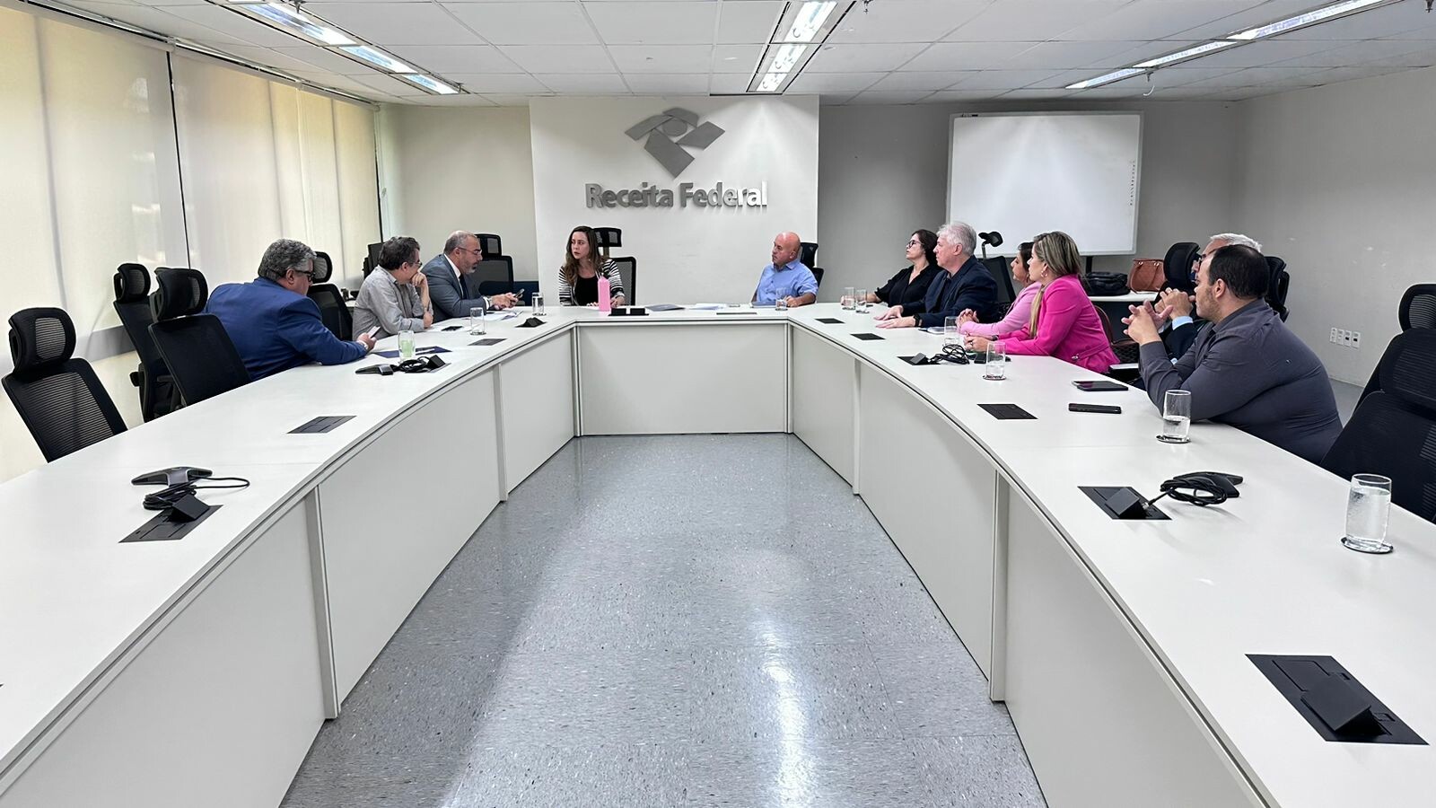 Sindireceita debate migração ao RPC e outros temas de interesse da categoria junto à COGEP