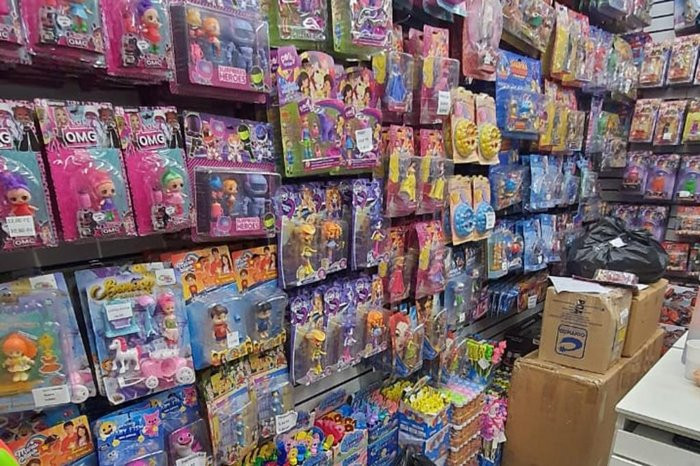 Aduana Analistas Tributários atuam na retenção de mais de 10 toneladas de mercadorias falsificadas em Porto Alegre 1