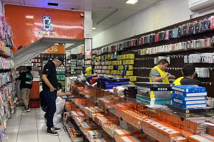 Aduana Analistas Tributários atuam na retenção de mais de 10 toneladas de mercadorias falsificadas em Porto Alegre 2
