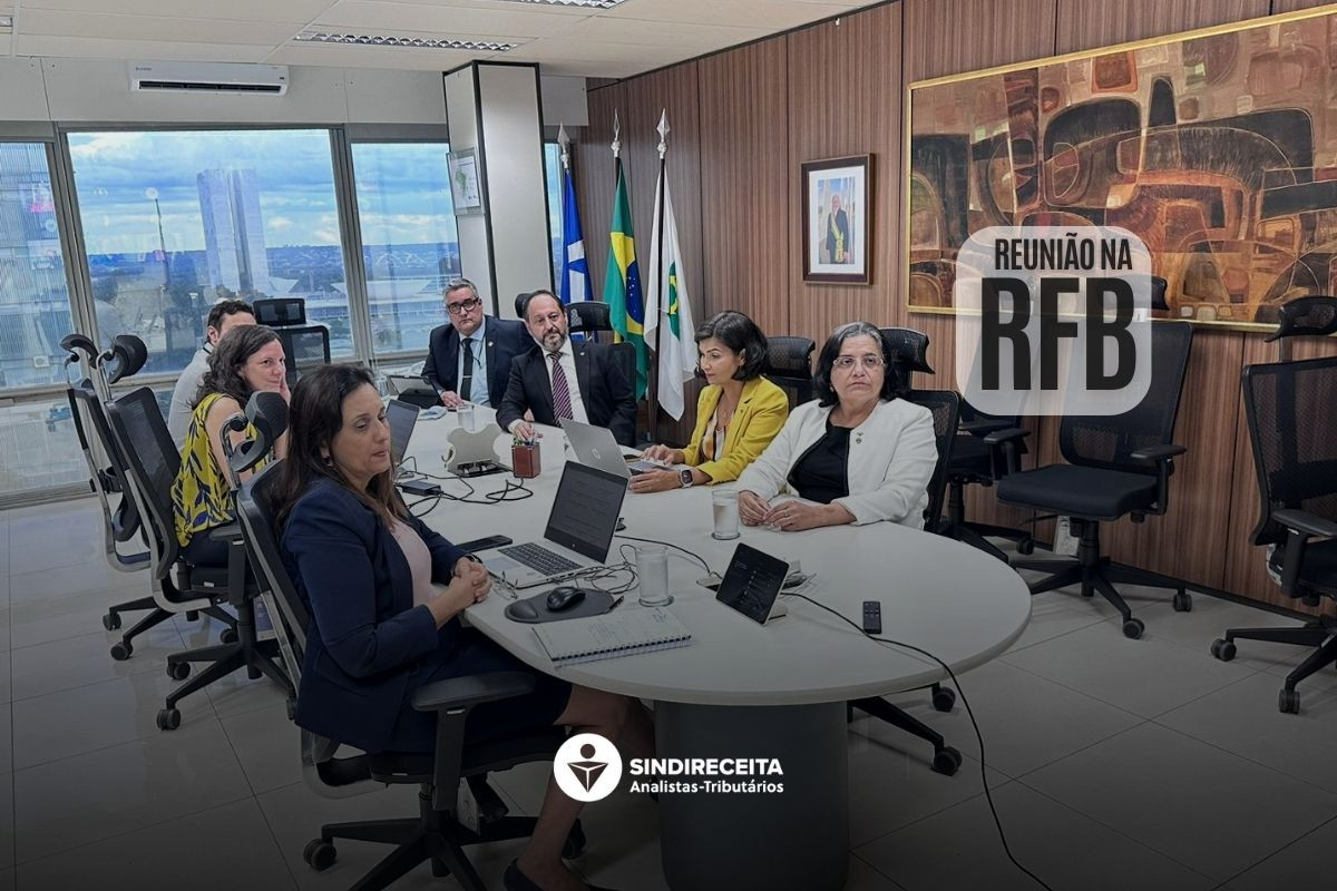 Sindireceita entrega propostas da categoria ao novo Regimento Interno em reunião com a RFB