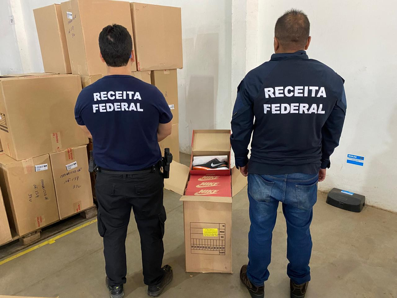 Aduana Analistas Tributários atuam na retenção de mercadorias irregulares avaliadas em R 750 mil em BrasíliaDF 3