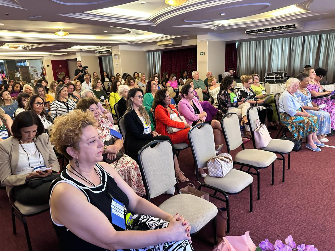 Sindireceita_participa_de_Seminário_do_Sindifisco_Nacional_em_homenagem_ao_Dia_Internacional_das_Mulheres_2.jpeg