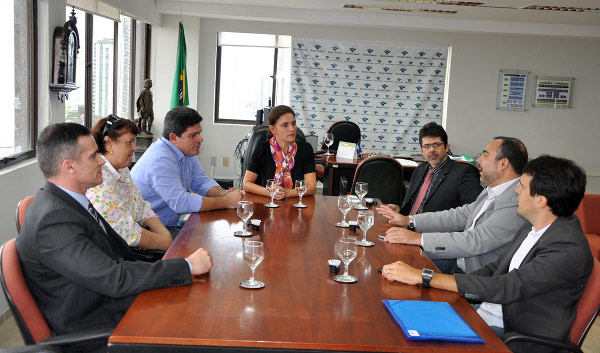 Pelo Sindireceita participaram Thales Freitas e Alexandre Souto Frota, representando o estado de Pernambuco; Geraldo Seixas, representando o estado da Paraíba; Marta Kuhn e André Abdala, representando o estado de Alagoas, que se reuniram com a superintendente da 4ª RF, Renata Gasparini e com o superintendente adjunto, José de Assis