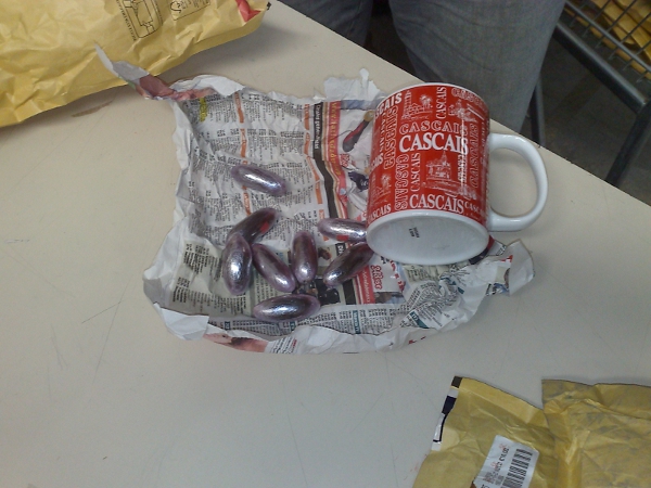 Capsulas de haxixes disfardas em remessas do exterior