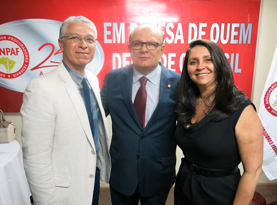 Sindireceita prestigia posse do novo presidente da Anpaf 