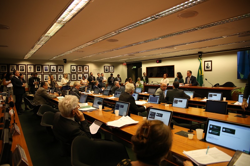 Sindireceita apresenta projeto de Tributação da Economia Subterrânea em reuniões na Câmara dos Deputados e CNI 