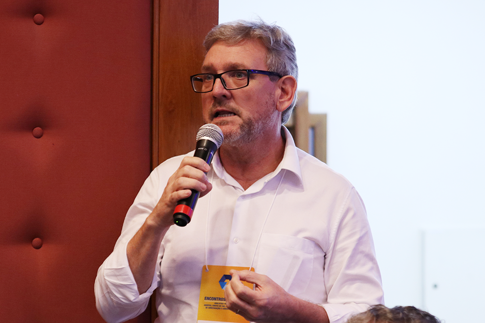 ER curitiba tarde 9884