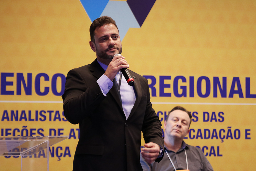 ER curitiba tarde 9894