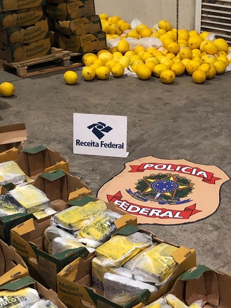 Analistas Tribut rios apreens o de coca na no Porto de Natal. 2 toneladas 1