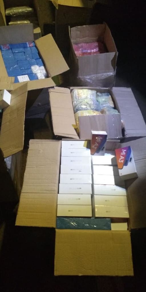 carreta retida no Paran 5